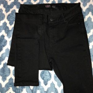 Fashion Nova Booty lifting Jeans